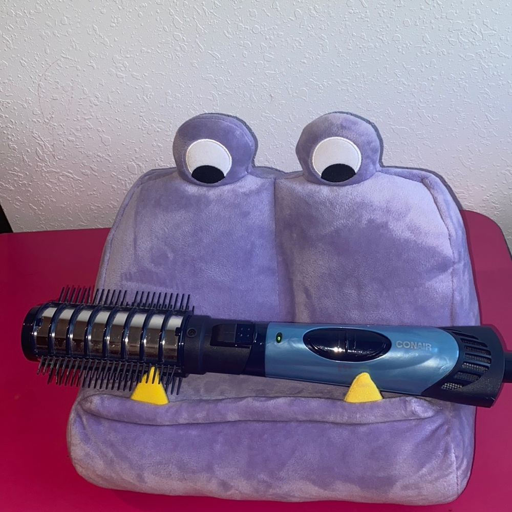 Conair hair blow drying straightening tool